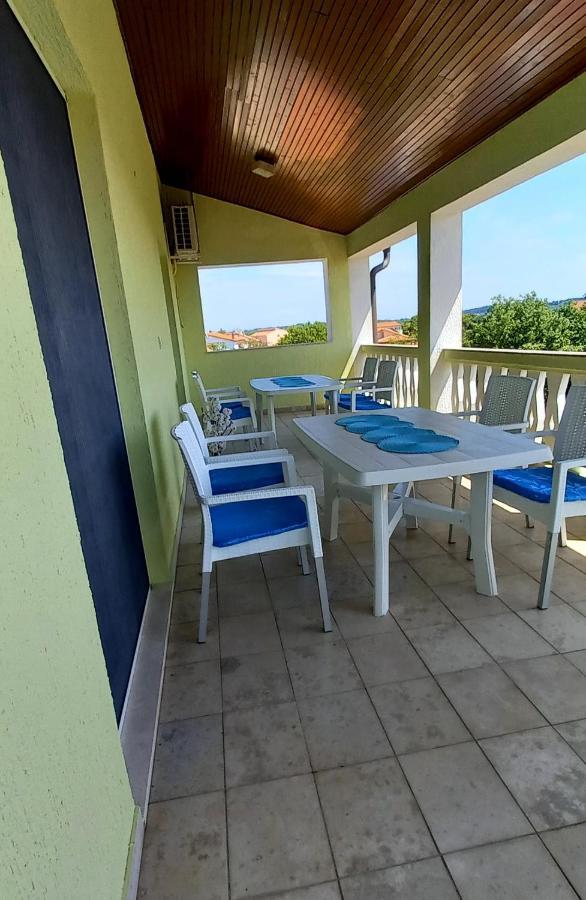 Holiday Home Matosevic 梅杜林 外观 照片