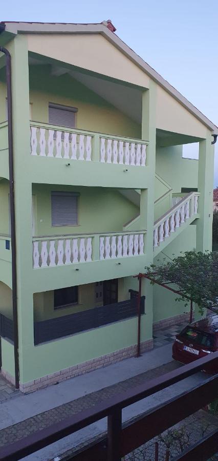 Holiday Home Matosevic 梅杜林 外观 照片
