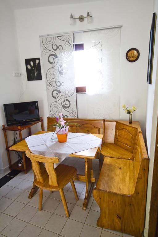 Holiday Home Matosevic 梅杜林 外观 照片