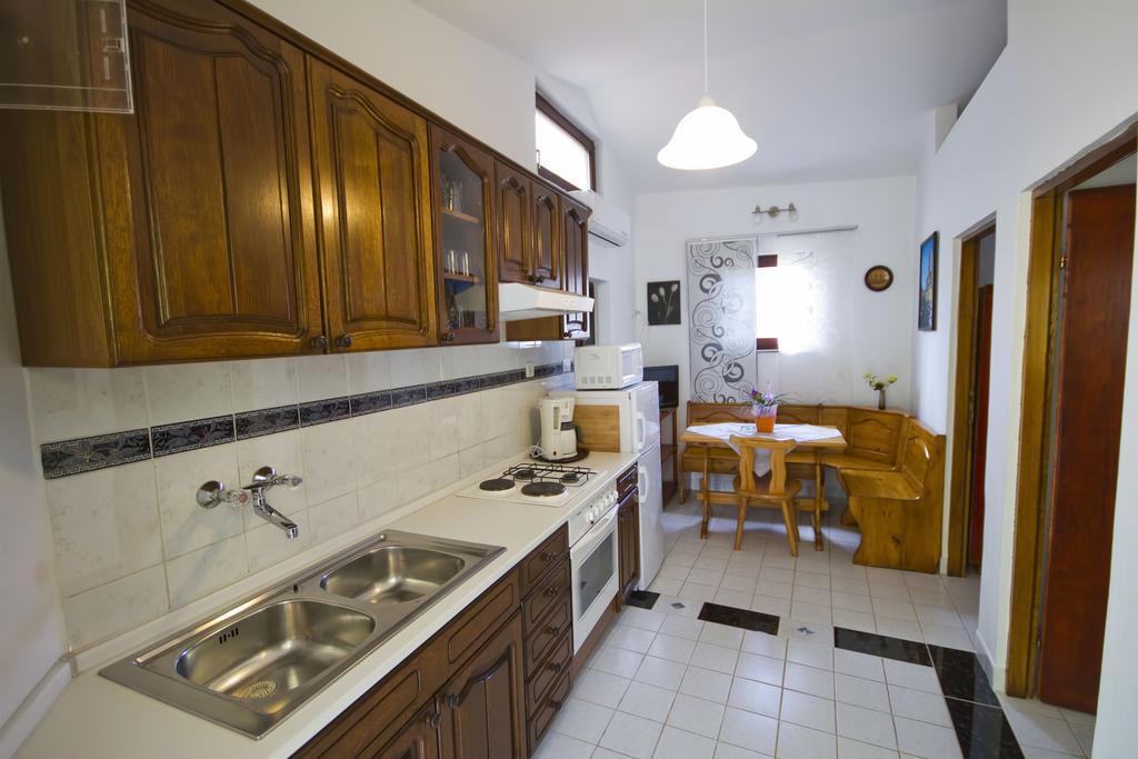 Holiday Home Matosevic 梅杜林 外观 照片