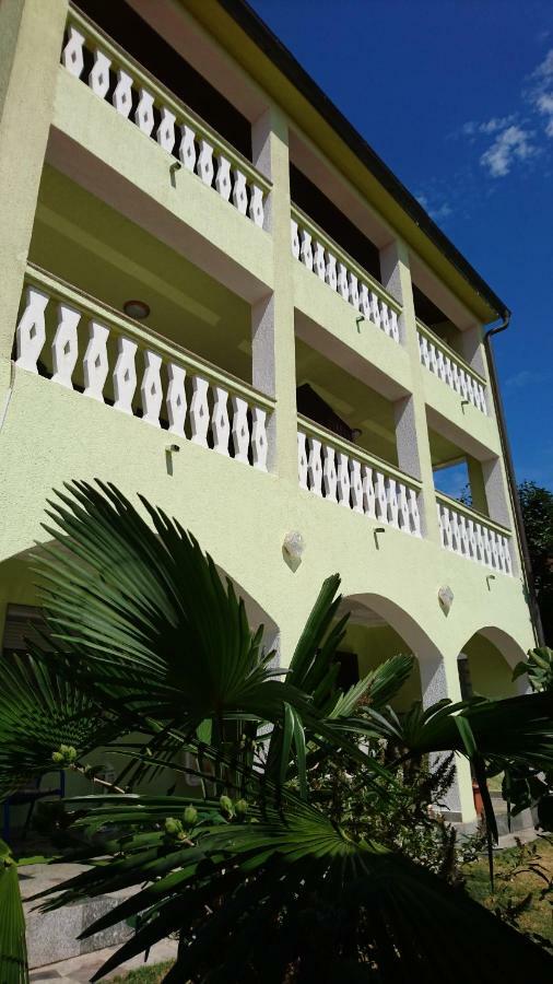 Holiday Home Matosevic 梅杜林 外观 照片