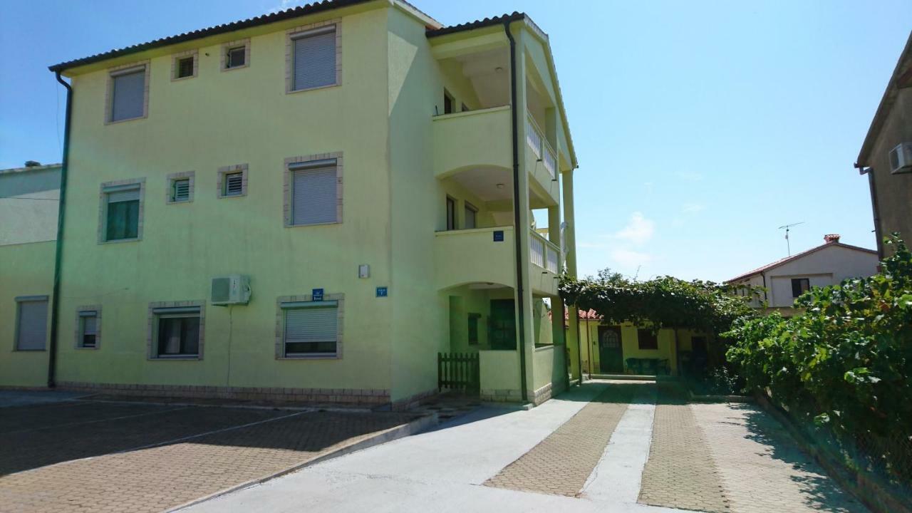 Holiday Home Matosevic 梅杜林 外观 照片